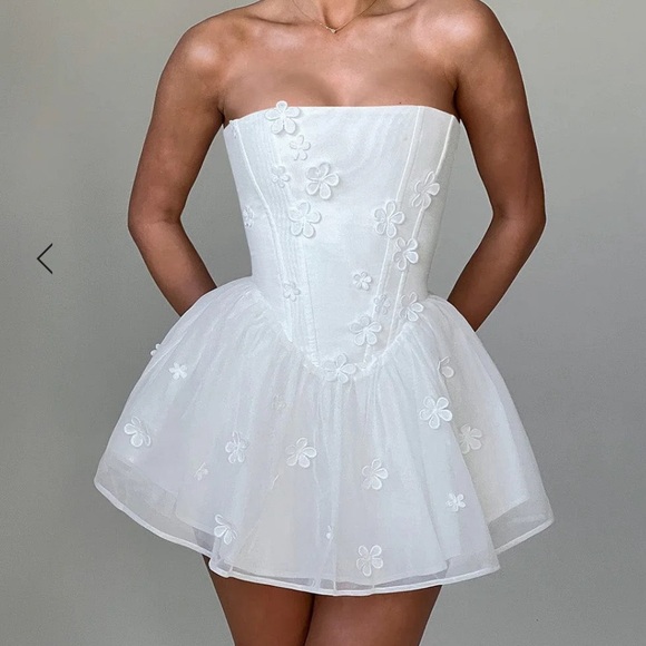 Justina Playsuit from Babyboo - Picture 1 of 6